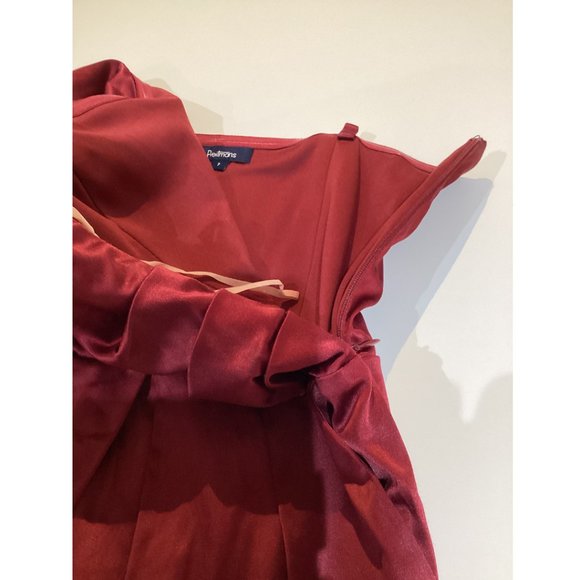 Reitmans Red Satin Cocktail Dress with Removable Straps - Picture 5 of 6